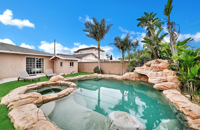 Spacious Disney Beach Paradise w/Heated Pool and Spa