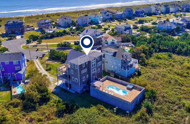 Spacious dog-friendly home with pool, balcony, fireplace, grill, & luggage lift