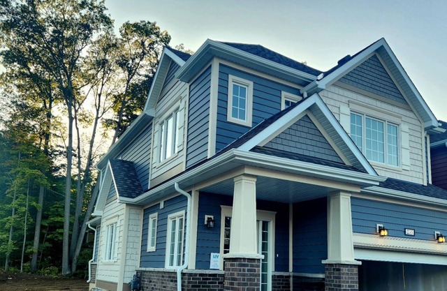 Spacious Family-Friendly Bright New House