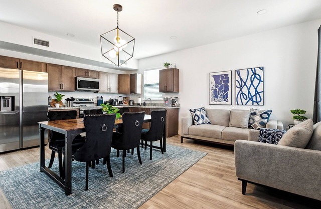 Spacious Family-Friendly 5BR Modern Retreat Near French Quarter