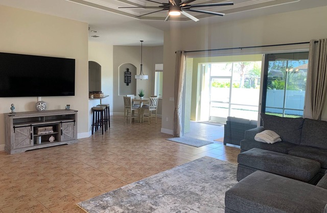 Spacious Family Haven ★ Heated Pool ★ Backyard Bliss