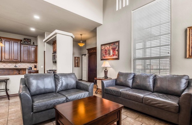 Spacious family home near airport and downtown OKC