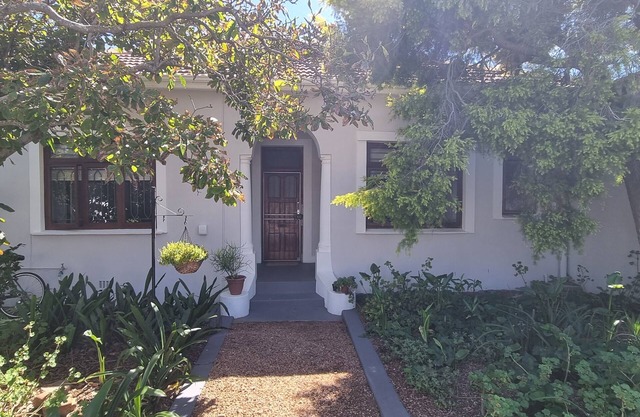 Spacious family home. Fully equipped and close to all amenities.