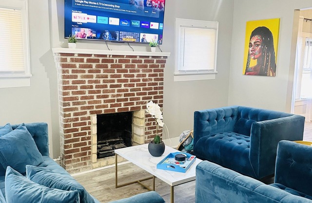 Spacious Family Oasis - Timeless Charm