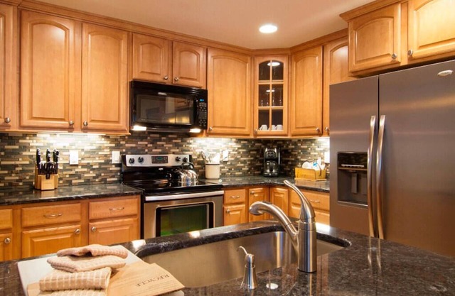 Spacious Family Retreat with A/C Comfort & Fireplace