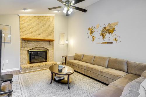Spacious Family Retreat Near DC Ideal For Groups!