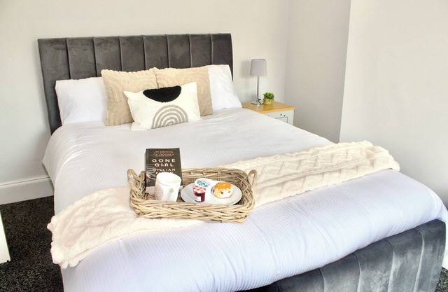 Spacious Flat in St Helens, Merseyside Free Wi-Fi