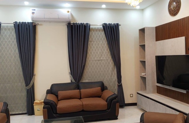 Spacious furnished 3-bedroom home, Move-in ready, with all amenities.
