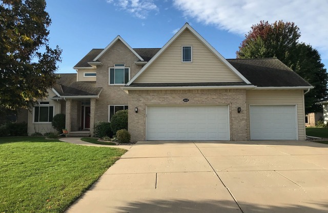 Spacious Green Bay Packer Home