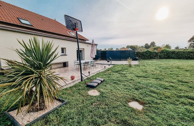 Spacious house in the heart of the events of June 6