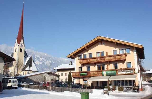 Spacious holiday flat close to the ski area