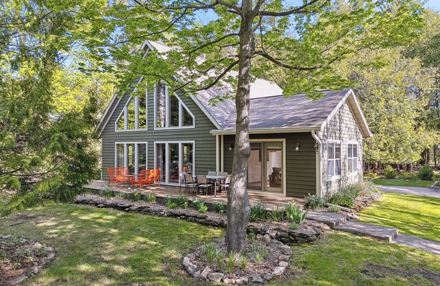 Spacious Home in Fish Creek | Peloton + Walk to Shops + Close to State Park