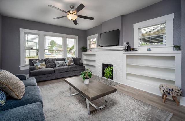 Spacious Home Near Downtown San Antonio