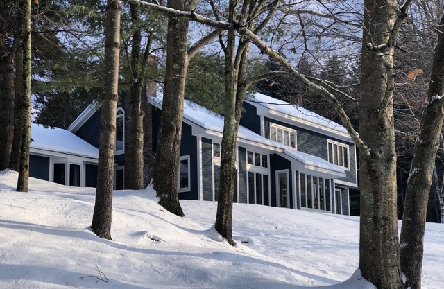 Spacious home on picturesque grounds with stunning views. Quechee - Woodstock