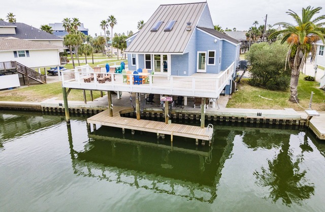 Spacious home on main canal.