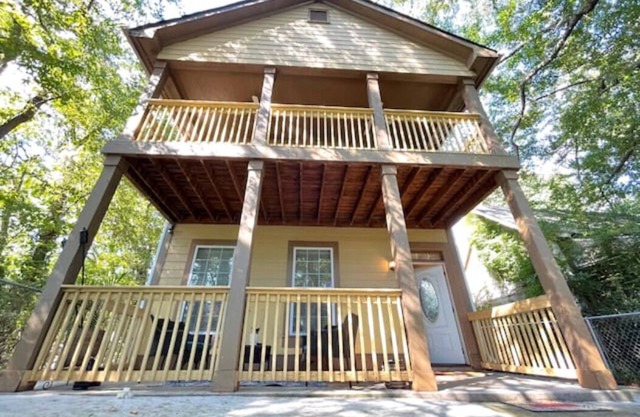 SPACIOUS, IN TOWN 3 BEDROOM HOME
