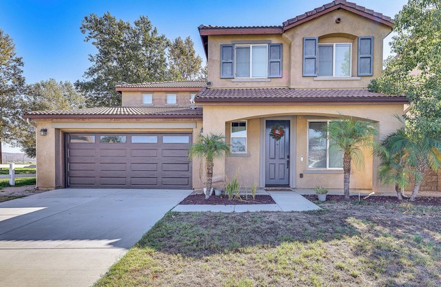 Spacious Menifee Home w/Patio, 9 Mi to Lake!