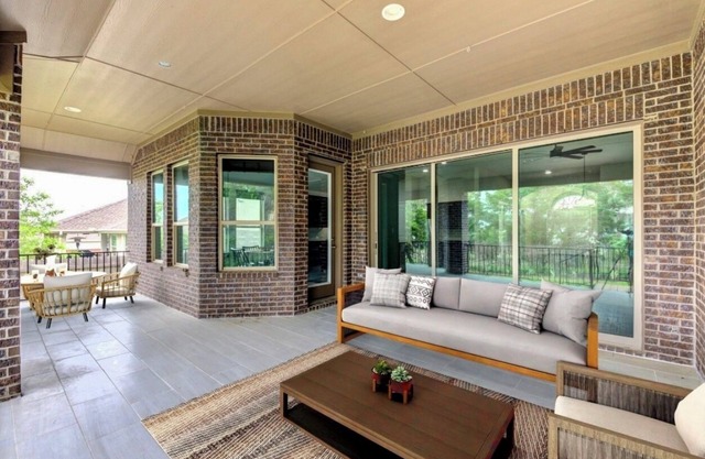 Spacious Modern Home Close to Hill Country Attractions!