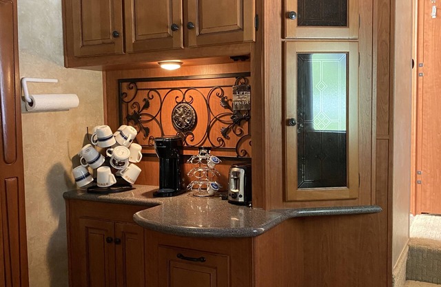 Spacious Modern Waterfront RV