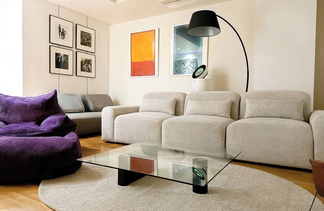 Spacious & Modern Family Retreat