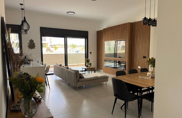 Spacious Modern Upscale 4-Bedroom Garden Apartment next to Caesarea