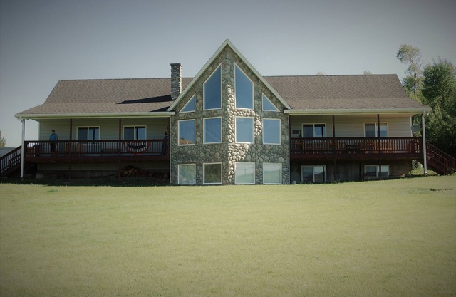 Spacious Moss Avery Lodge - Located between Idaho Falls & Swan Valley