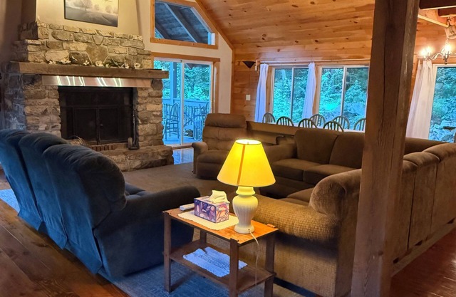 Spacious Mt. cabin offering a perfect blend of rustic charm and modern comfort.