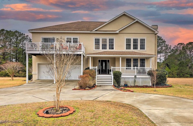 Spacious Oriental Home w/ Smith Creek Access!