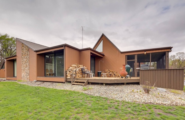 Spacious Plymouth Hideaway on Acreage w/Lake!