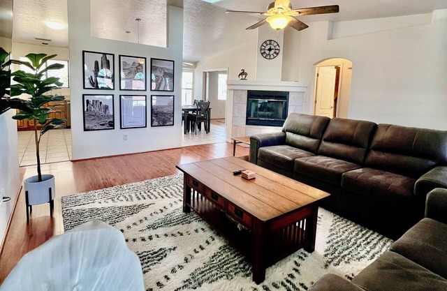 Spacious Prescott Home w/Fenced Yard & Central Loc