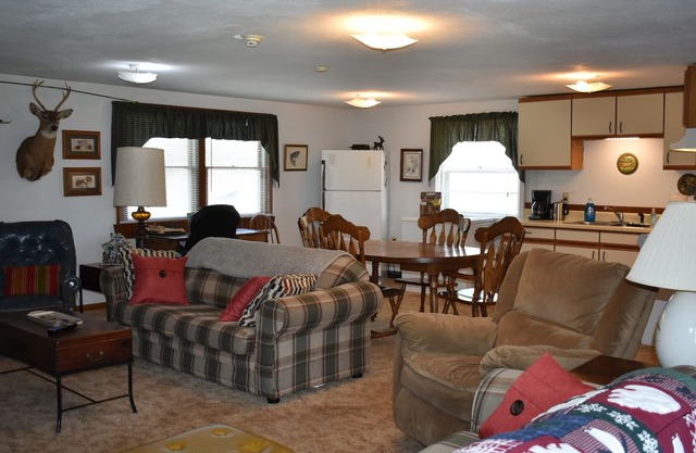 Spacious Relaxation on Lake Erie