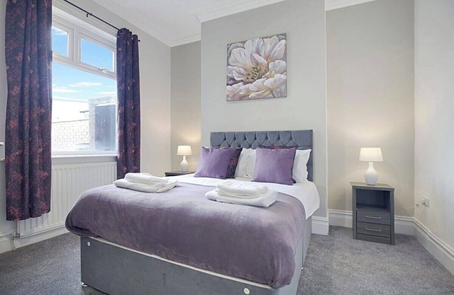 Spacious Retreat with Backyard Bliss, Sleeps 7