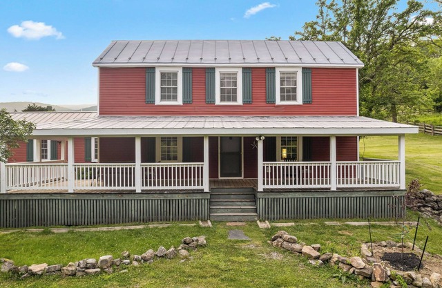 Spacious Rural Farmhouse Getaway with Peaceful Views
