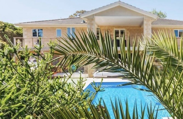 Spacious rural retreat with heated pool and fireplace