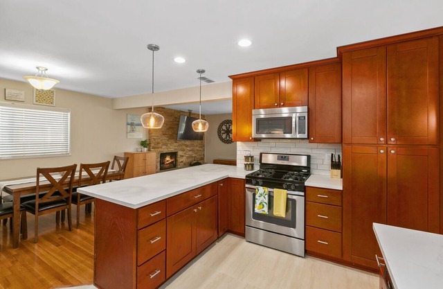 Spacious San Diego Family home centrally located to stadium & famous beaches!