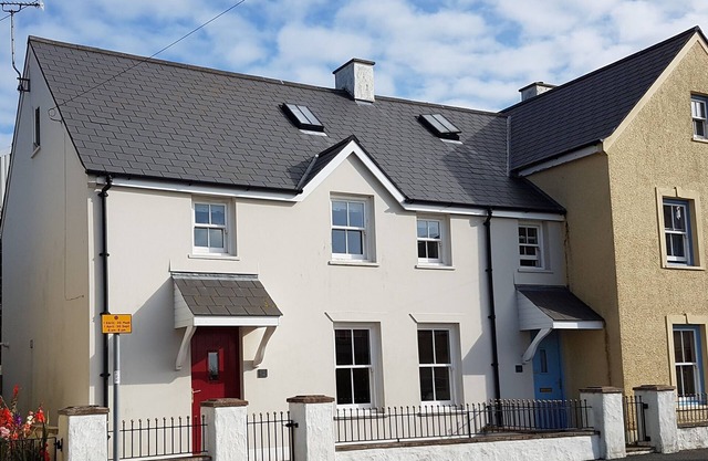 Spacious self-catered accommodation in the heart of St Davids.