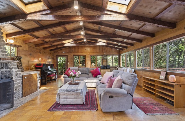 Spacious Serene Sanctuary-Minutes to SF/Muir Woods