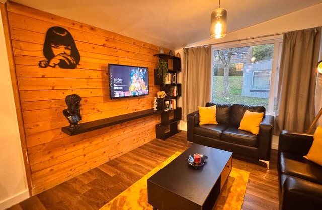 Spacious Sheffield Lodge