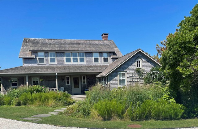 Spacious Siasconset House with cottage and guest studio