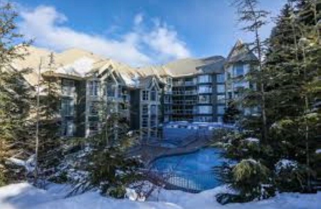 Spacious ski in/ski out on Blackcomb Mountain!/Jan 19 - 26 .2020/