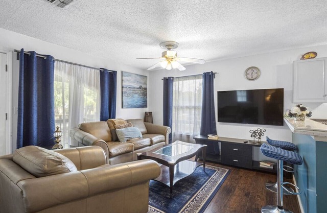 Spacious Stay Family Comfort Quiet Escape