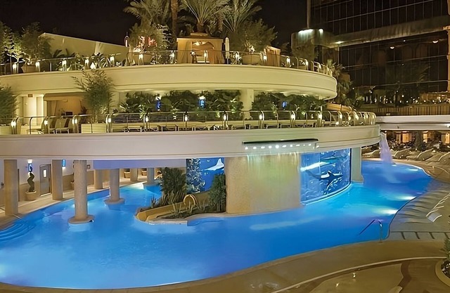 Spacious & Stylish Retreat in the Heart of Las Vegas