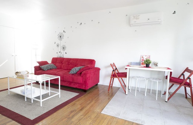 Spacious&Sunny 1b1b in Silver Lake w/parking/patio