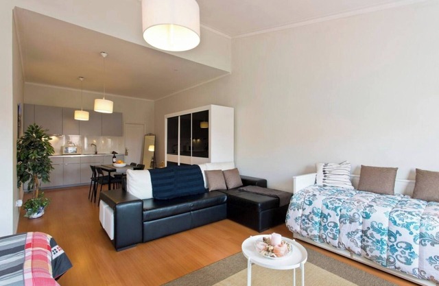 Spacious Sunny Flat | Ace Location