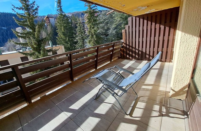 Spacious T3 with Sunny Terrace, Near Slopes & Shuttle