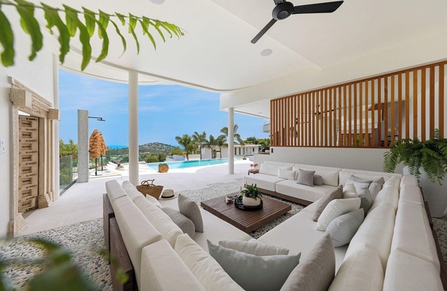Spacious & Stylish Luxury Seaview Villa With Gym, Outdoor Living/dining & Cinema