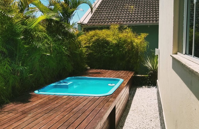 spacious townhouse, great location