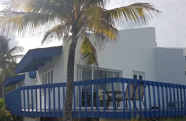 Spacious Villa On The Beach