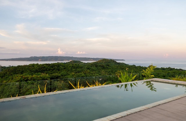 Spacious villa in Boracay with infinity pool and indoor pool Great for Groupsnnn