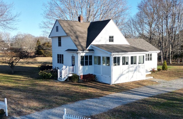 Spacious Waterfront 4-bedroom Newly Renovated Private Home in Charming Old Lyme